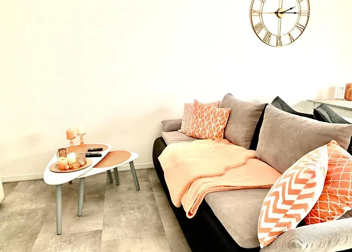 Eigenes Apartment im Herzen der Stadt mit Balkon und WLAN III